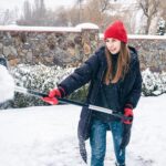How to decide whether your roof needs snow removal for safe winter use